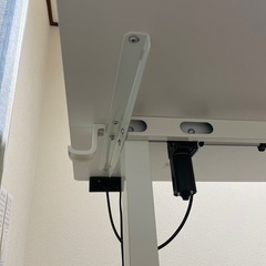 電動昇降式デスク2024年3月新品購入値段応相談の画像