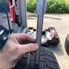 205 /60R16   スタッドレスタイヤの画像
