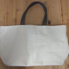 トートバッグ　ベージュ　POLAの画像