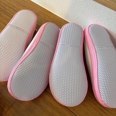 ヒラキ ピンク上靴の画像