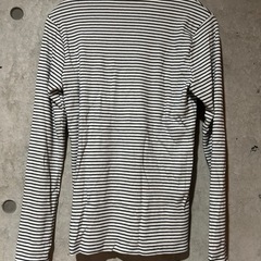 UNIQLOボーダー長袖トップスMsizeの画像