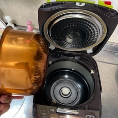  Panasonic IHジャー炊飯器　SR-FD109の画像