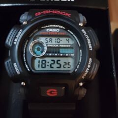 新古品　無傷無汚無臭　CASIO G-SHOCK DW-9052-1V 日本未発売の画像