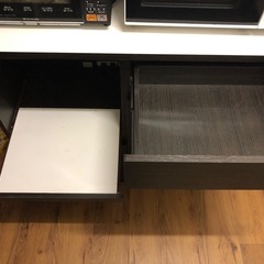 食器棚の画像
