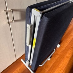 折りたたみベッド　2台あり　の画像