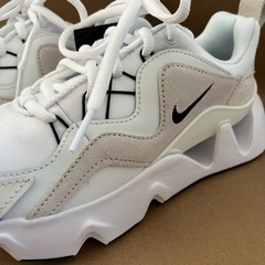 NIKE ナイキスニーカー　
　　の画像