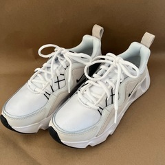 NIKE ナイキスニーカー　
　　の画像