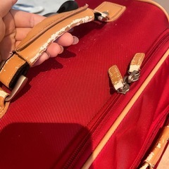 サムソナイト　キャリーケース　赤の画像