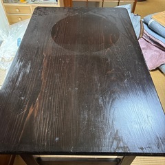 ダイニングテーブルの画像