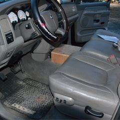 北海道旭川近郊　ダッジラム　ピックアップ　RAM1500　SLT　5.7L　HＥMI　ララミー　クワッドキャブ　４ＷＤ　車検満タン　Ｖ８タンドラ　の画像