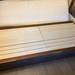 シングルベッド(引き出し付き)の画像