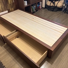 シングルベッド(引き出し付き)の画像