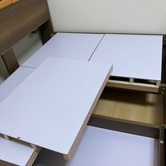 決まりました木製セミダブルベッド(コンセント、ヘッドボード付)マットレスもの画像