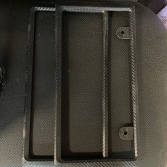 カーボン調ナンバーフレームの画像