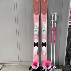 ROSSIGNOL(ロシニョール)スキー板、ストック、靴、三点セット　小学生一年生の画像