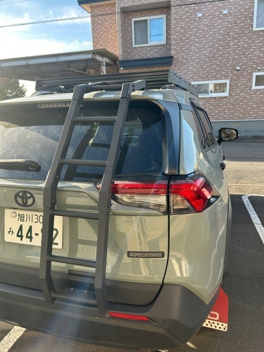 RAV4 リアラダー