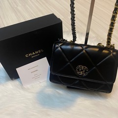 CHANEL チェーンショルダーバッグ
の画像