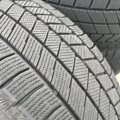 ブリヂストン　スタッドレスタイヤ　ホイール付き　225/65R17 VRX3の画像