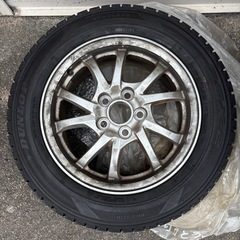 ダンロップ スタッドレスタイヤ 205 60R16 ホイール付きの画像