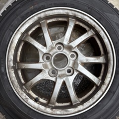 ダンロップ スタッドレスタイヤ 205 60R16 ホイール付きの画像