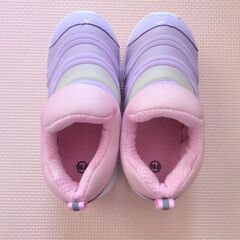 18cm★女の子★運動靴★使用回数1回の画像