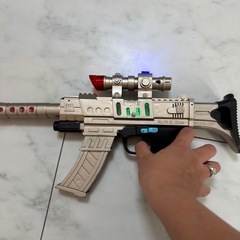 おもちゃ銃　の画像