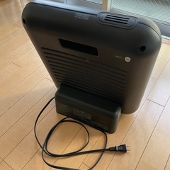 プラスマイナスゼロの電気ストーブの画像
