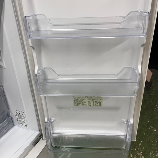 708 シャープ　大型冷蔵庫　容量300l〜400l 一人暮らし向け　右開き