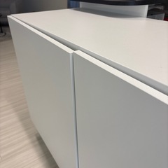 白　扉付き　棚の画像