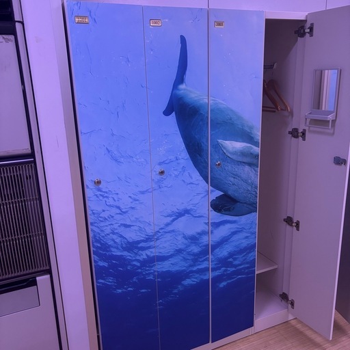 3人用 鍵付きロッカー (3区画で1塊)