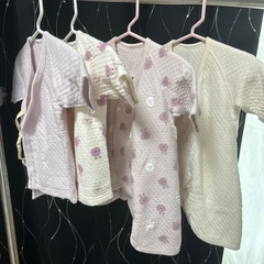 【値下げ】短肌着、コンビ肌着の画像