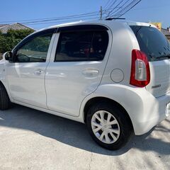 ☆トヨタ パッソ低燃費コンパクトカー 純正ナビ・ETC・Bluetooth接続OK・バックモニター付車検２年付 自動車税 諸費用込みの画像