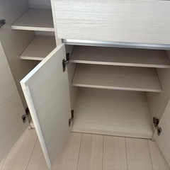 [美品]　ソフトクローズ食器棚 90cmの画像