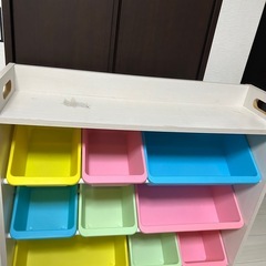 子供用　棚　おもちゃ　お片付け　収納の画像