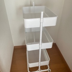 ニトリ　3段棚 キャスター付きの画像