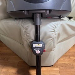チャイルドシートAprica ディアターンバウンシングレッド の画像