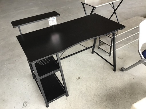 ●販売終了●未使用　ゲーミングデスク　ワークデスク　机　作業台