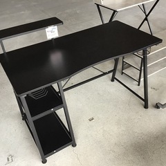 未使用　ゲーミングデスク　ワークデスク　机　作業台の画像