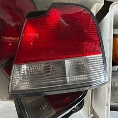 日産クルーのライトの画像