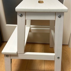 IKEA ステップスツールの画像