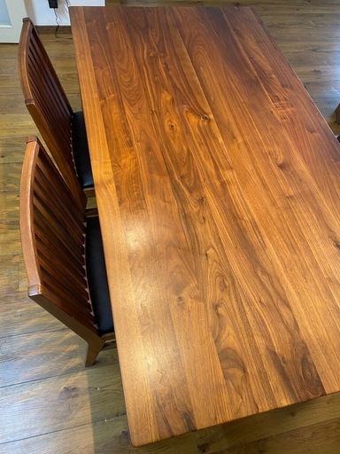 ダイニングテーブル　椅子4脚