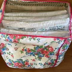 座布団6枚（写真の物すべてセット）の画像