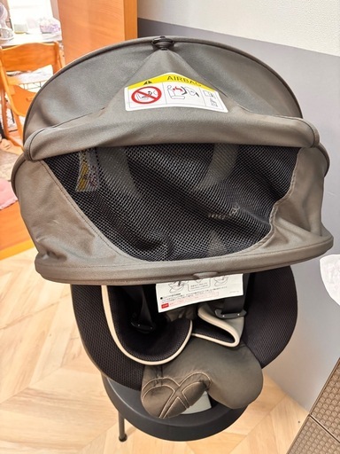【取引中】エールべべ クルット 5i エールべべ クルット 5i グランス 　 ISOFIX チャイルドシート