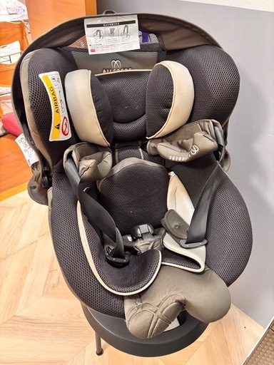 エールべべ クルット 5i エールべべ クルット 5i グランス 　 ISOFIX チャイルドシート