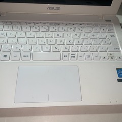 ノートパソコン　2台の画像