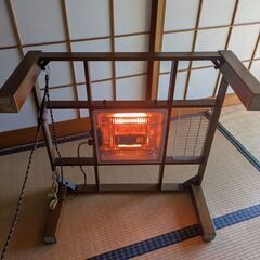 家具調炬燵、敷布、掛け布団、卓付きの画像