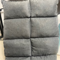 折り畳み式座椅子
の画像