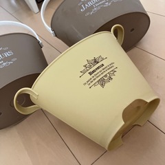 花ポット3点の画像