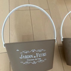 花ポット3点の画像