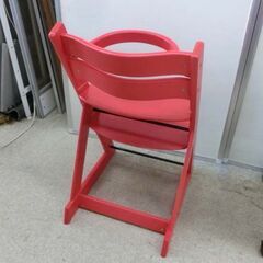 ベビーチェア 赤 ハイチェア レッド 高さ調整可能 Magical baby chair マジカルベビーチェア イス 札幌市 西野店の画像